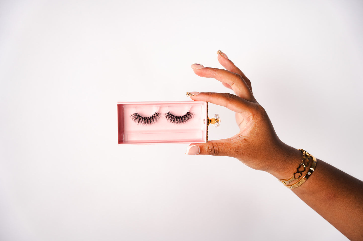 'Angelic' strip lashes